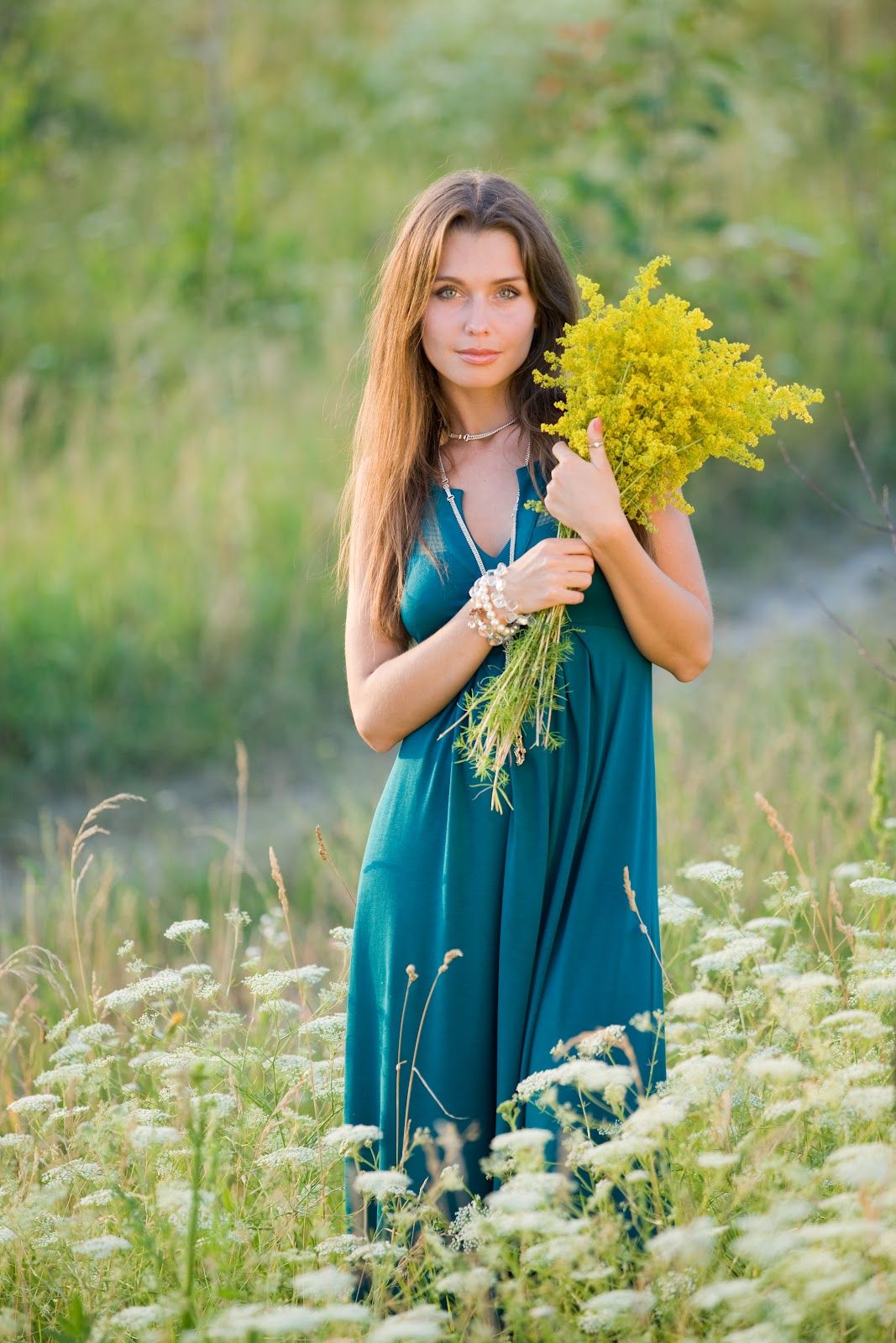 Slavic women in Guayaquil