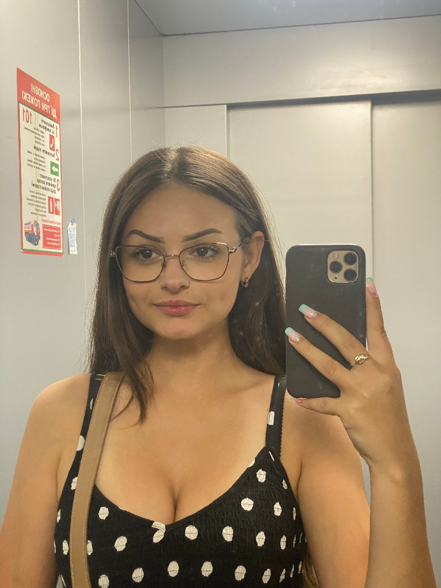 Sexy model Stacy in Guayaquil